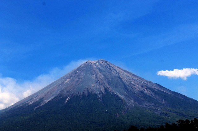 Mount Semeru Travel Guide