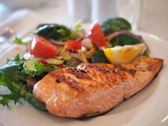 Delicious and Fiery Salmon Bowl