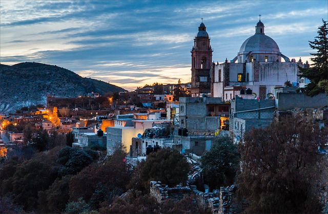 Exploring the Role of the Mexico City Tourist in 'Rotting in the Sun'