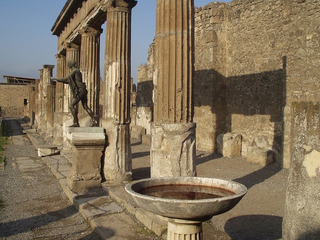 Exploring Pompeii with Rebecca Mead: A Women Who Travel Podcast